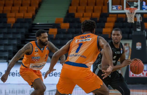 形象塑造中 形象塑造中