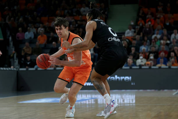 与蓝军现阶 与蓝军现阶