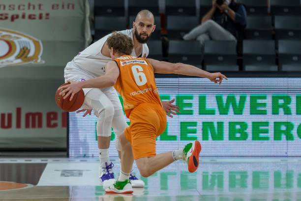 邓肯因伤缺 邓肯因伤缺